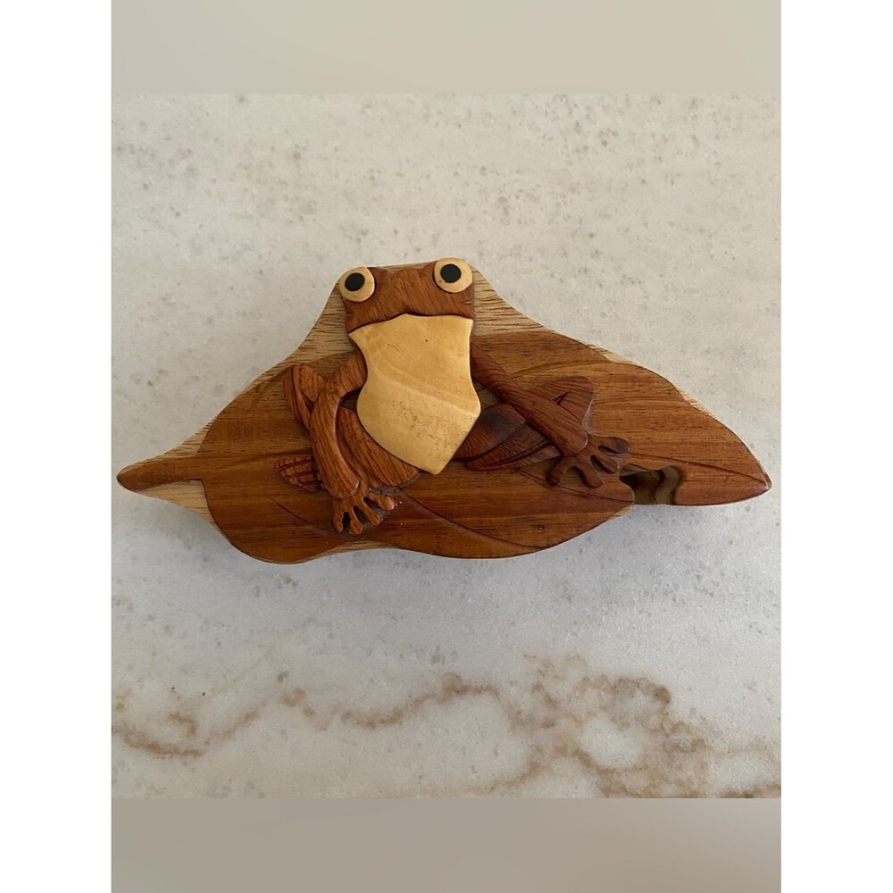Vintage Hand Carved Wooden Frog Puzzle Hidden Trinket Box